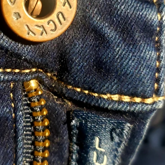Lucky Brand jeans - Picture 4 of 4